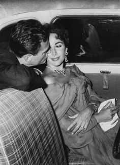 elizabeth taylor instructions on lateness to funral