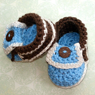 instructions on how to make baby moccasins